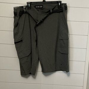 Iron Co Men's Charcoal Cargo Shorts - NWT